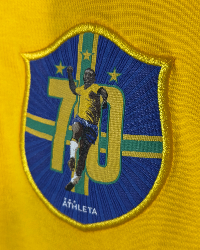 Camiseta Feminina Retro Athleta Pelé 1970 - Amarela