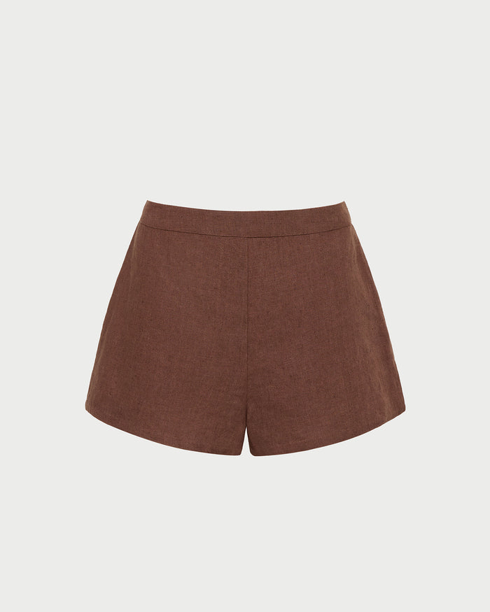 Carissa Short in brown linen.