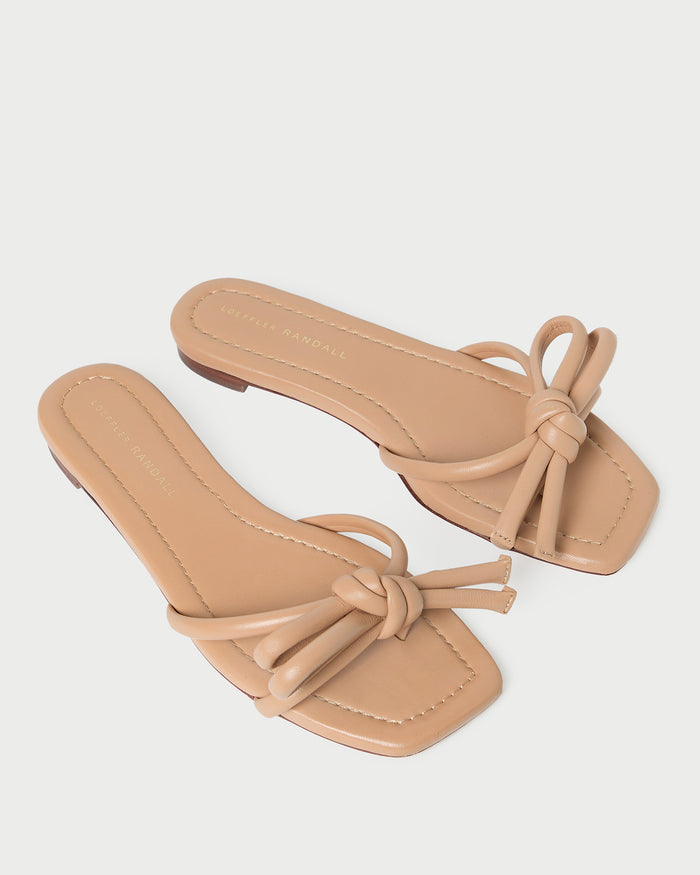 Hadley Dune Bow Sandal in beige nappa leather
