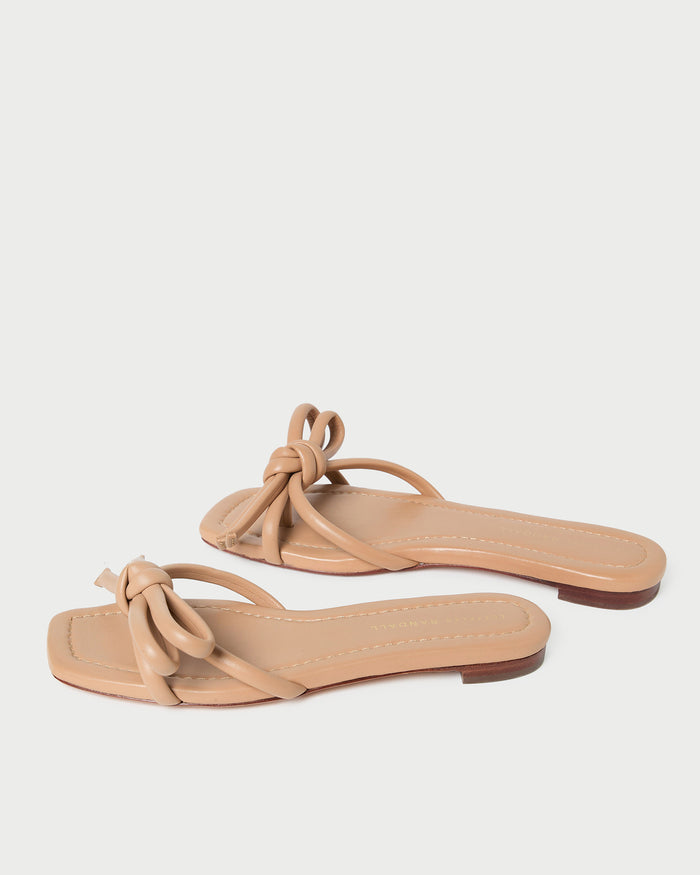 Hadley Dune Bow Sandal in beige nappa leather