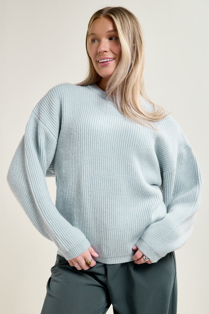Loose-Fitting Knit Sweater - 8084