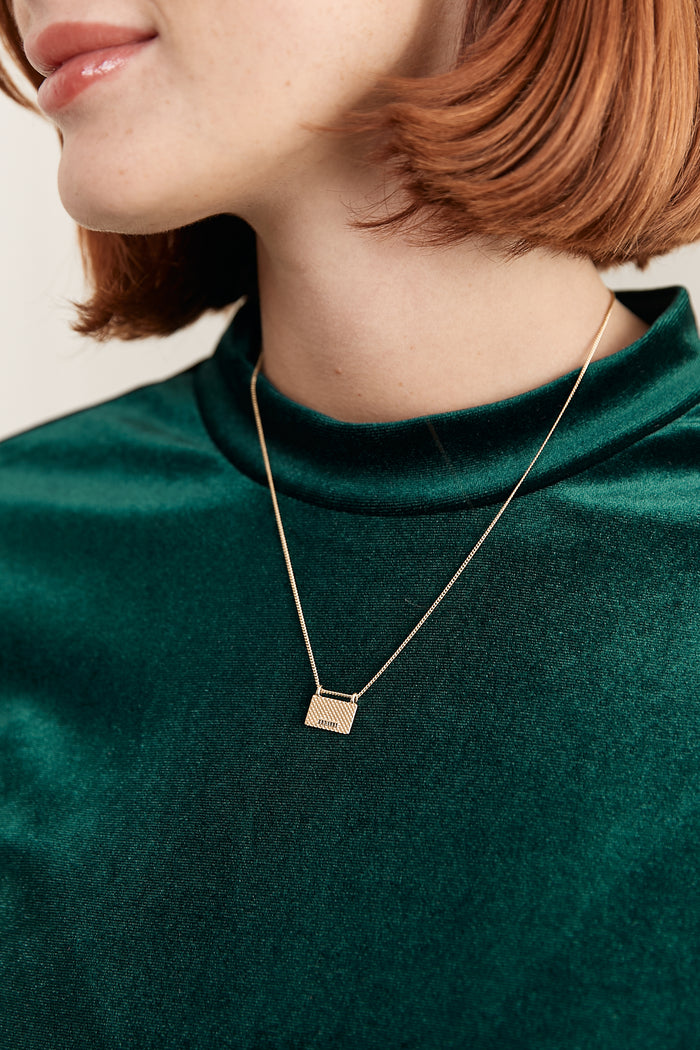 COLLIER-PULSE-WOMANCE