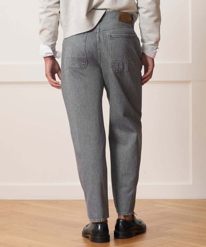Relaxed Barrel Jean in Grey