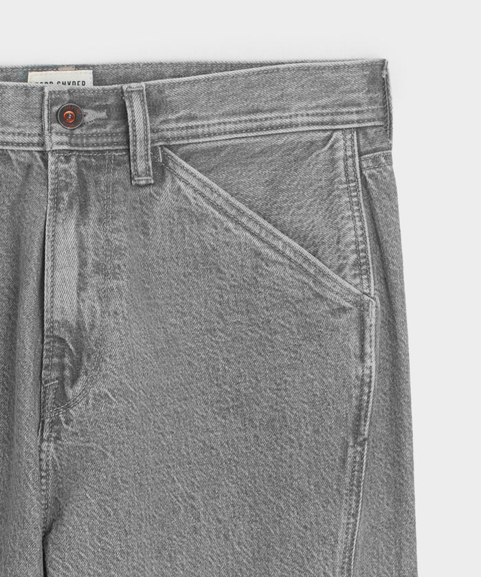 Relaxed Barrel Jean in Grey