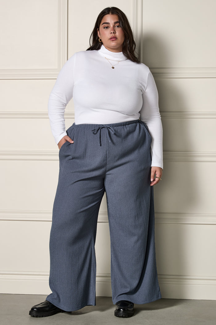 Rolled Turtleneck Sweater - 9112