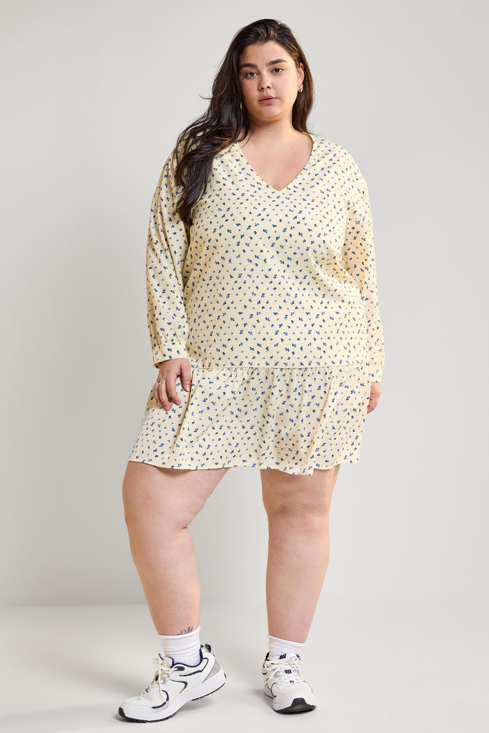 Short Long-Sleeved Dress - 2226