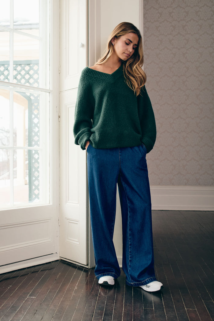 V-Neck Knit Sweater - 8153