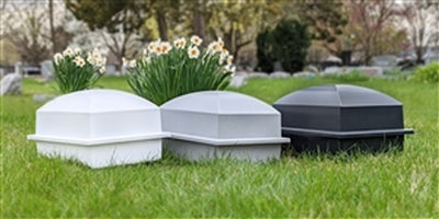 WHITE REGENT SINGLE URN VAULT