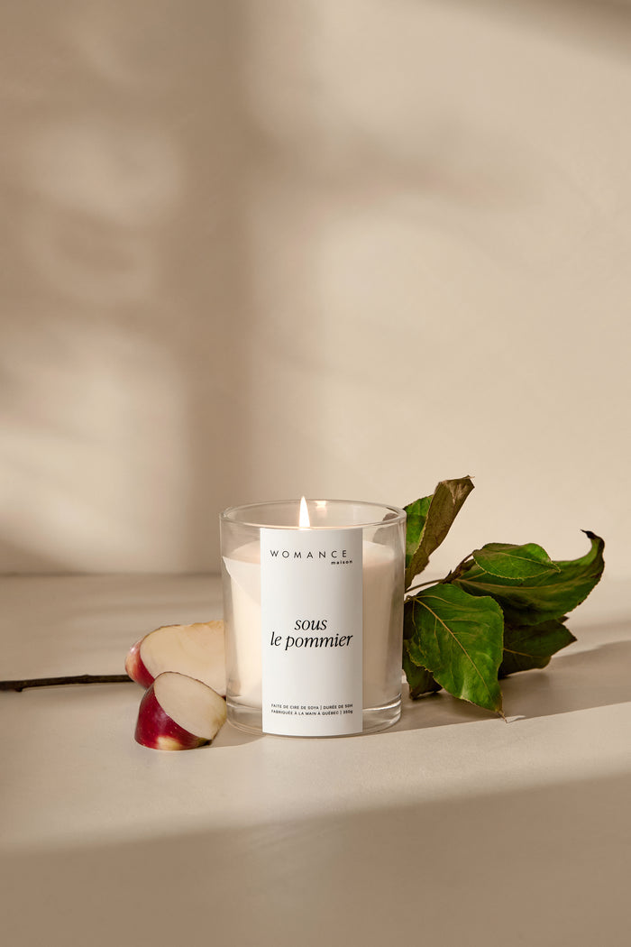 Womance Candle - Under the Apple Tree